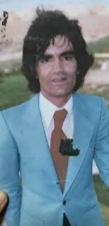 فنان ليبي له الكثير من الاعمال الغنائية التي اطربت المستع المحلي اللهم اغفر  له وارحمه