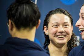 She isn't always the most outwardly emotional in the water, but this was a race like none other in her stellar career. Siobhan Haughey Breaks Rikako Ikee S Asian Record In 200 Free Scm