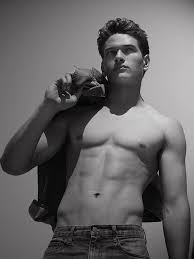 Black And White Male Model Pic Male Model Mark Casi Abercrombie And Fitch Hot Guy Black And White Photography Fitness Abs