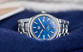 Tag heuer link ladies quartz blue dial with diamonds ladies. Linking Past To Present The Evolution Of The Tag Heuer Link Watchtime Usa S No 1 Watch Magazine