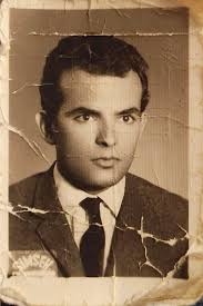 Help me colour and remove scratches please