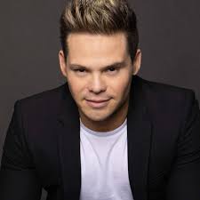 Willy Martin regresa con una temporada más humana de ¿Qué hay detrás de…? <  El Informador Venezuela