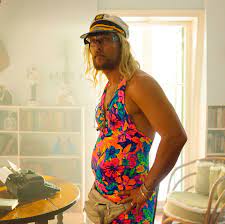 The beach bum is my shit. Movie Review The Beach Bum 2019