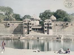 1869 :: Temples On The Ghat of Shipra River , Ujjain
