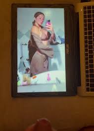 Iris Vallarani (CumTribute) - Porn Videos & Photos - EroMe