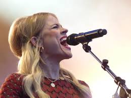 Er is toch een nieuwe datum gevonden!!! News Ilse Delange Veroffentlicht Neue Single Gravel Dust