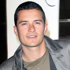 Orlando Bloom Raconte Son Bonheur D Etre Papa Actu People Plurielles Fr Orlando Bloom Perfect People Actors