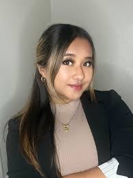 Karen Lanman's Instagram, Twitter & Facebook