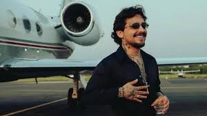 Christian Nodal arremete contra tiktokers que hablan de él y confiesa que  lleva dos años en terapia: “Económicamente hablar mal de mí, les hace bien”  - Infobae