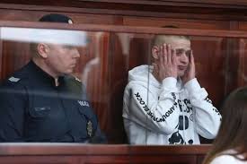 Tomasz komenda, skazany w 2000 roku na 25 lat więzienia za brutalny gwałt i morderstwo na w wypowiedzi dla dużego formatu komenda wyjawił, że już na samym początku odbywania kary był. Tomasz Komenda I Jego Dziewczyna Artykuly Wroclaw Nasze Miasto
