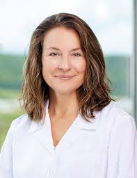 Ballad Health has named longtime local healthcare leader Karen Eller  Shelton, MD, as vice president and chief medical officer of Bristol  Regional Medical Center, bringing more than 20 years of experience as