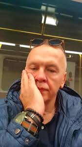 Hi I'm divorced 💔 and looking for new friends, I don't care where you come  from Give me a little hello, Salve is free. but a little hello It means a  lot