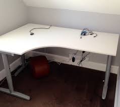 Ikea also brings l shape desks that are true space savers for both your home and office. Uzvirkite Nepatenkinamas Genijus Ikea L Prime Deko Com