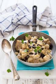 In una padella fate imbiondire l.aglio in due cucchiai di olio, toglietelo e fate. Filetti Di Merluzzo In Padella In Agrodolce Cosa Ti Preparo Per Cena