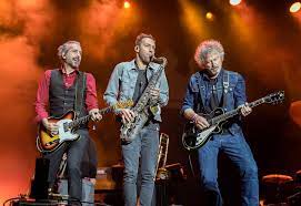 Gegründet als „wolfgang niedecken's bap, wurde der bandname 1980 zu bap gekürzt, um dann im jahr 2014 wieder den frontmann in den mittelpunkt zu stellen. Bap German Band Wikiwand