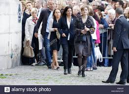 L'opération est un succès, mais l'oblige à ralentir les tournages. Paris Frankreich 1 September 2017 Anne Hidalgo Nimmt An Der Mireille Darc Beerdigung In Der Kirche Saint Sulpice Am 1 September 2017 In Paris Frankreich Quelle Bernard Menigault Alamy Leben Nachrichten Stockfotografie Alamy