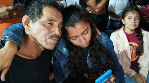 Rinden homenaje a héroe que murió en incendio forestal