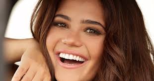 Gaspar, El Lugareño: Alina Robert protagoniza el filme "Make Love Great  Again"