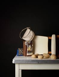 Amica Stylist Vanessa Giudici Set Design Carole Gregoris Still Life Photographers Accessories Design Still Life