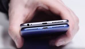 .7 and iphone 7 plus were leaked last month, a recent report now confirms that apple hasn't ditched the traditional analog 3.5mm headphone port. Iphone 7 Plus Vs Iphone 6s Plus What Are The Differences