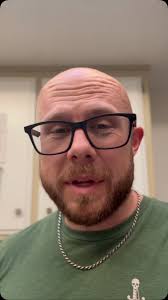 Just to be clear I don’t care about egg quality. 99% of the time I buy the  cheap 5 dozen pack at Costco. No they aren’t shit I’m just annoyed.