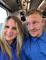 Can you edit eyes to look forward?