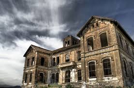 Es decir ofrecer cierta verosimilitud. 5 Casas Encantadas En Espana The Pocket Magazine