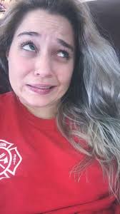 Let's get physical 🎵 how many assume after a workout people shower! I do  🤚 especially in Florida heat. Two times now working out and no shower  afterwards. I don't think she