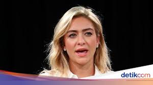 Whitney Wolfe, Dilecehkan Lalu Jadi Penguasa Kencan Digital