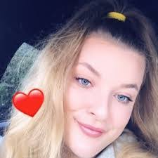 Savannah Peyton's Instagram, Twitter & Facebook