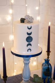 Moon Phases Wedding Cake Themed Wedding Cakes Wedding Cakes Celestial Wedding Theme