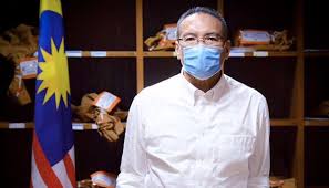Persidangan dewan rakyat subscribe youtube tv3malaysia dan ikuti perkembangan terkini sidang dewan rakyat secara langsung. Hisap Vape Dalam Sidang Dewan Hishammuddin Hussein Mohon Maaf