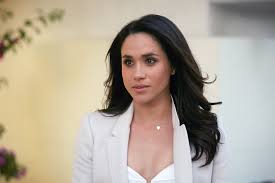 Despite meghan leaving the show ahead of her engagement harry, most of the suits. Why Did Meghan Markle Leave Suits Popsugar Entertainment