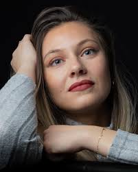 Signature posesI with gorgeous Sadie Gray ... Amazing Shooting with you  Sadie. Thank you so much Sadie. @s.g.__model Moments when you just want to  stop time... . #shooting #portrait #sadiegray #sadiegrayheart #photography #