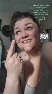 This sound is gold 😂 #eminem #twotrailerparkgirls #tammy #chelsealynn  #trailertrashtammy #calendar #tammycalendar #music #remix