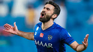 غياب السوري عمر خربين عن الهلال السعودي 6 أسابيع التيار الاخضر