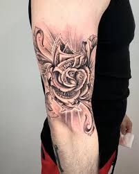 With a population of around 230,000, there are lots of potential customers for the parlors in town. Reno Tattoo Studio Startseite Facebook