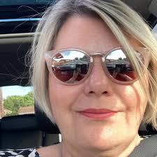 My boss is looking for an old fashioned name for her baby girl👏👏