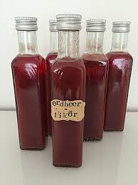 Erdbeerlikor Rezept Mit Bild Von Tinka55 Erdbeerlikor Schnaps Rezepte Likor Selbstgemacht