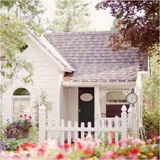 Country cottage decor uses a variety of colors, shapes, and weathered paints or textures to portray a simple. Elements Of Design The Country Cottage Pureblog