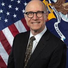 Tyler Giles (@econburner)