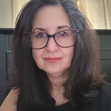 What is the name of the Mommy and Me place in the Deep Run shopping center?