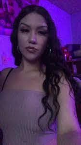 Sidney Romano's Instagram, Twitter & Facebook