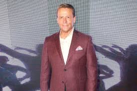Born alfredo adame von knoop on 10 june 1958) is a mexican actor, producer and host. Alfredo Adame Lanza Su Show La Ley De Adame