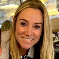 Mindy Cutler's Instagram, Twitter & Facebook