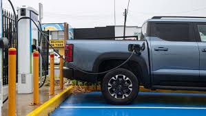 Phoebe cates nue Phoebe Cates, born on July 16, 1963, in