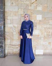 22+ baju kurung modern cantik terbaru 2021 elegan & mewah. 25 Trend Terbaru Model Baju Muslim Kain Satin Maria Space