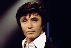 Rex gildo was a german singer of schlager ballads who reached the height of his popularity in the 1960s and 1970s, selling over 25 million records and star. Rex Gildo Wikipedia