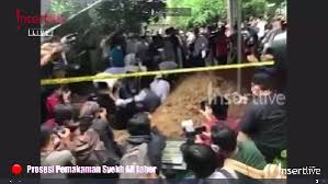 Terlihat lebih dari 137 ribu cuitan yang menyematkan namanya. 9oeuqwgq7p5fnm