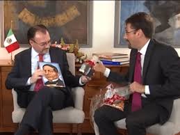 Luis videgaray recibió a su hermano, eduardo videgaray y josé ramón san cristobal 'el estaca' para una entrevista que no te puedes perder.no te pierdas. Bofetazo De Palazuelos A Eduardo Videgaray Exhibe A Su Hermano Corrupto